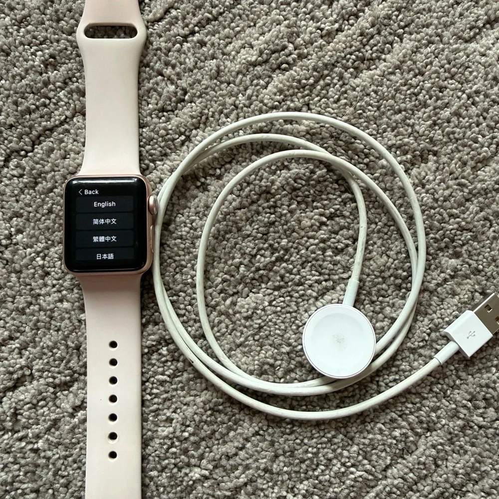 Apple Smartwatch Generation 3 GPS + LTE Rose Gold aluminum case